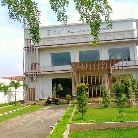 Oyo 90102 Edotel Hotel By Dbest Hospitality Bandung Exteriör bild