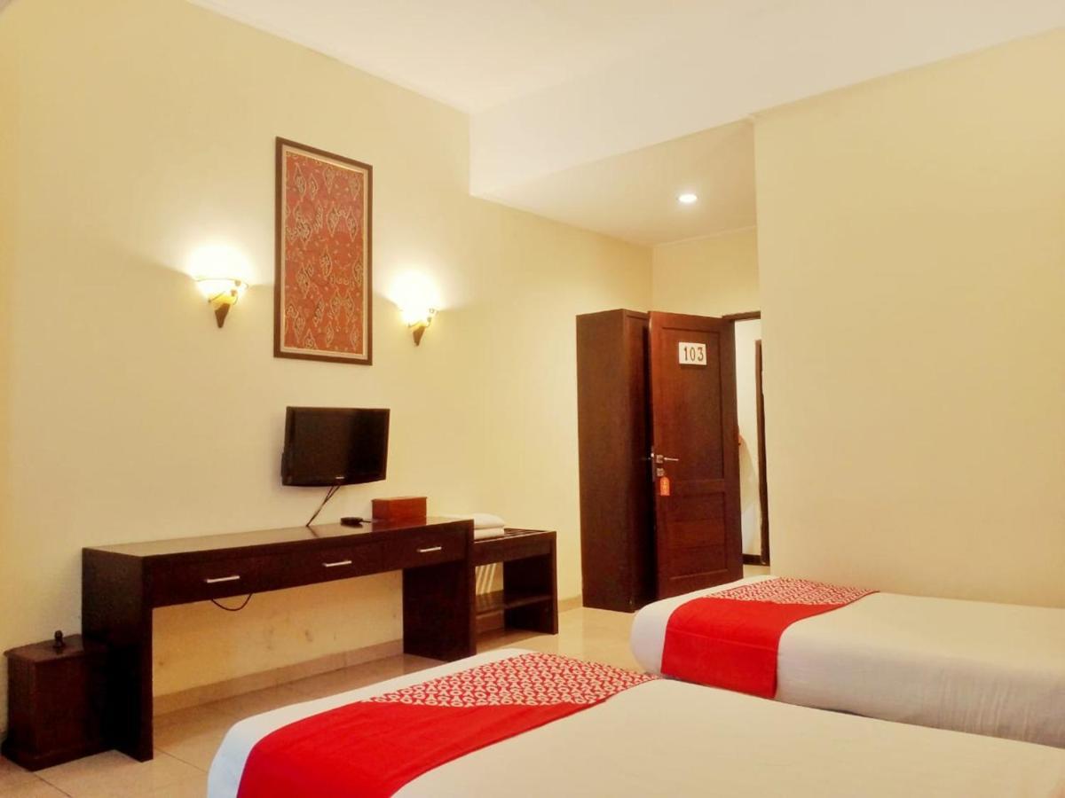 Oyo 90102 Edotel Hotel By Dbest Hospitality Bandung Exteriör bild