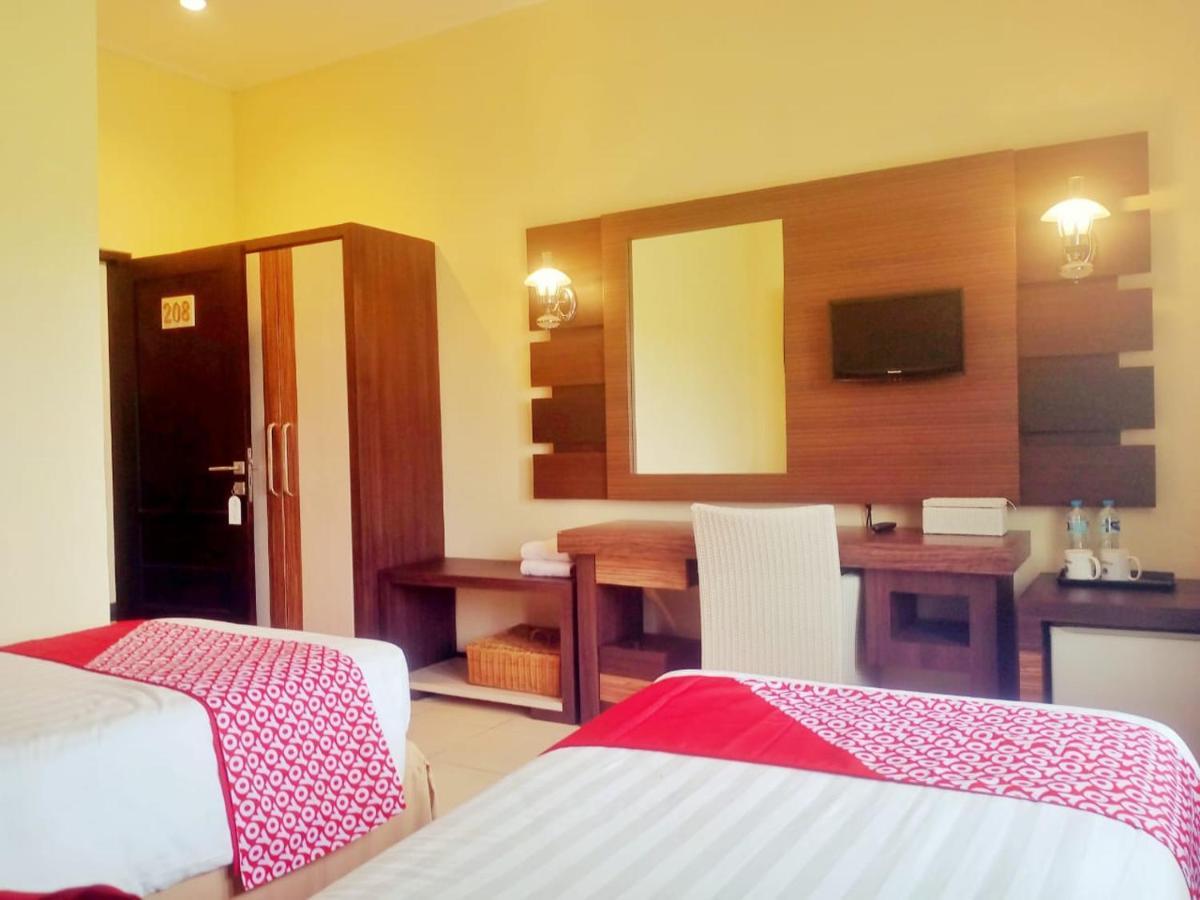 Oyo 90102 Edotel Hotel By Dbest Hospitality Bandung Exteriör bild