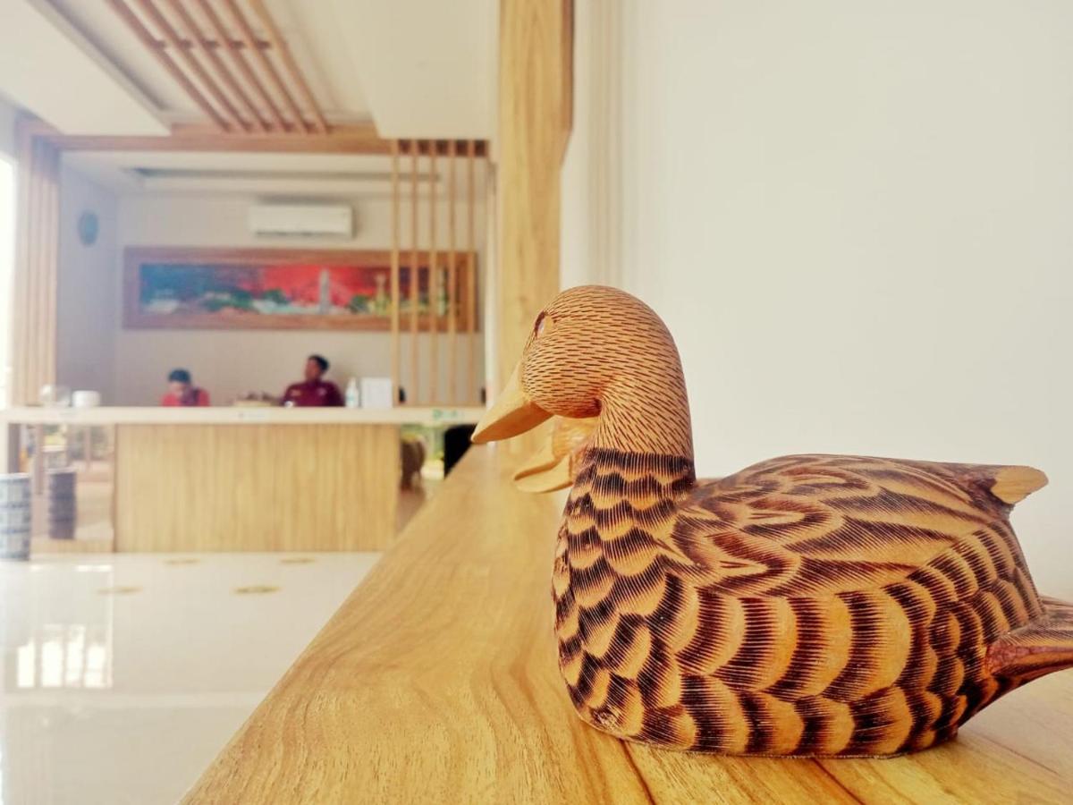 Oyo 90102 Edotel Hotel By Dbest Hospitality Bandung Exteriör bild