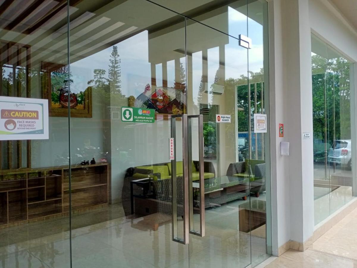 Oyo 90102 Edotel Hotel By Dbest Hospitality Bandung Exteriör bild
