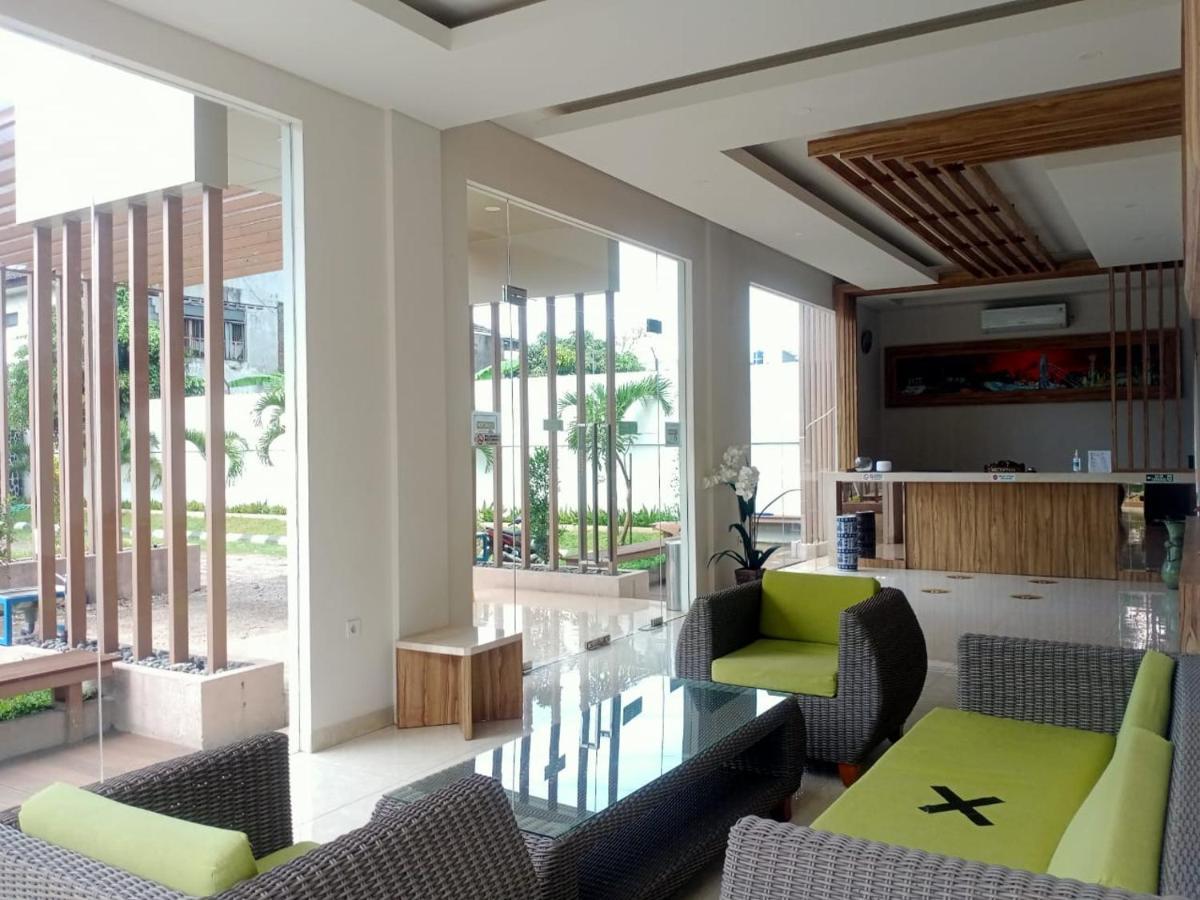 Oyo 90102 Edotel Hotel By Dbest Hospitality Bandung Exteriör bild